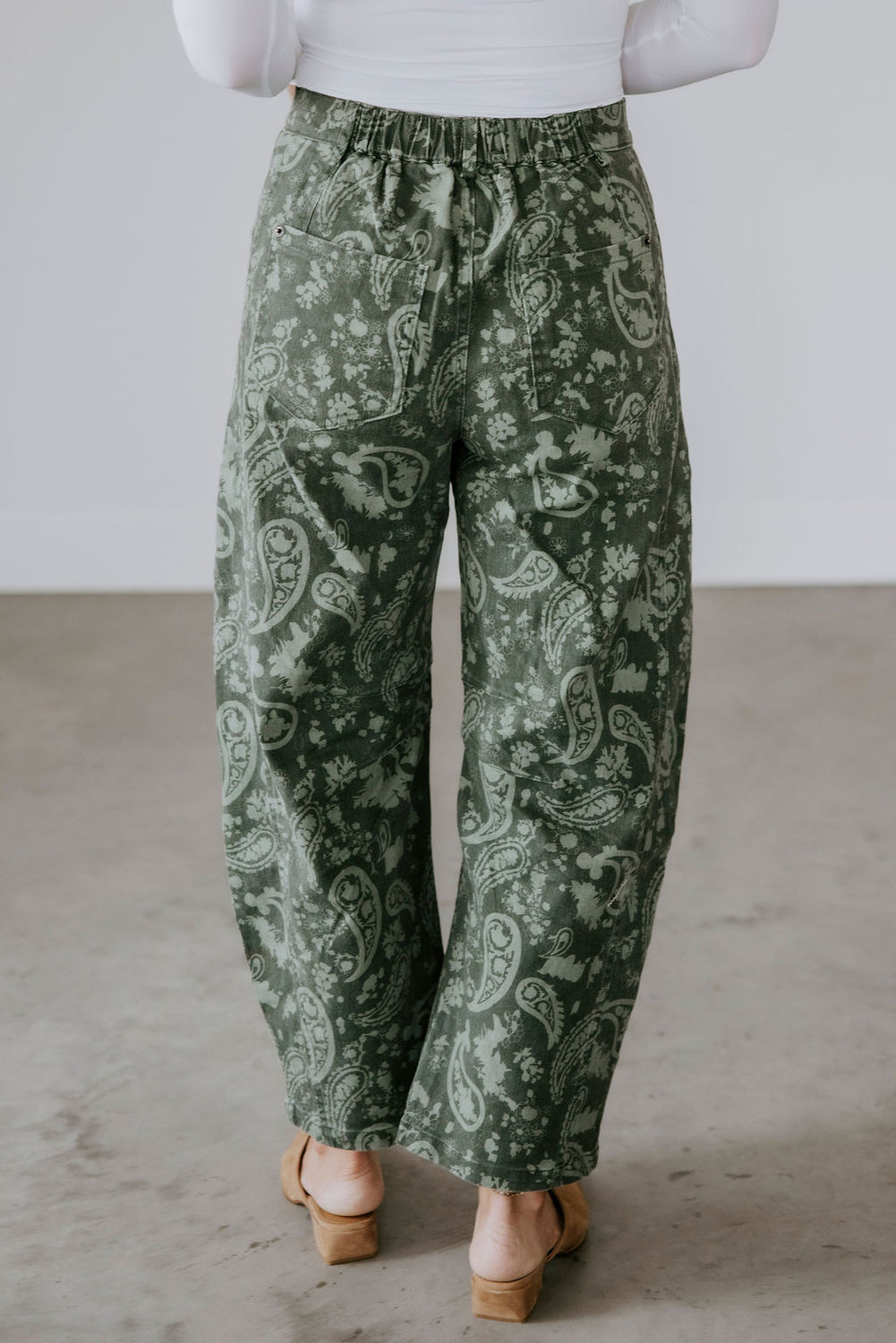 Jenie Paisley Print Barrel Jeans