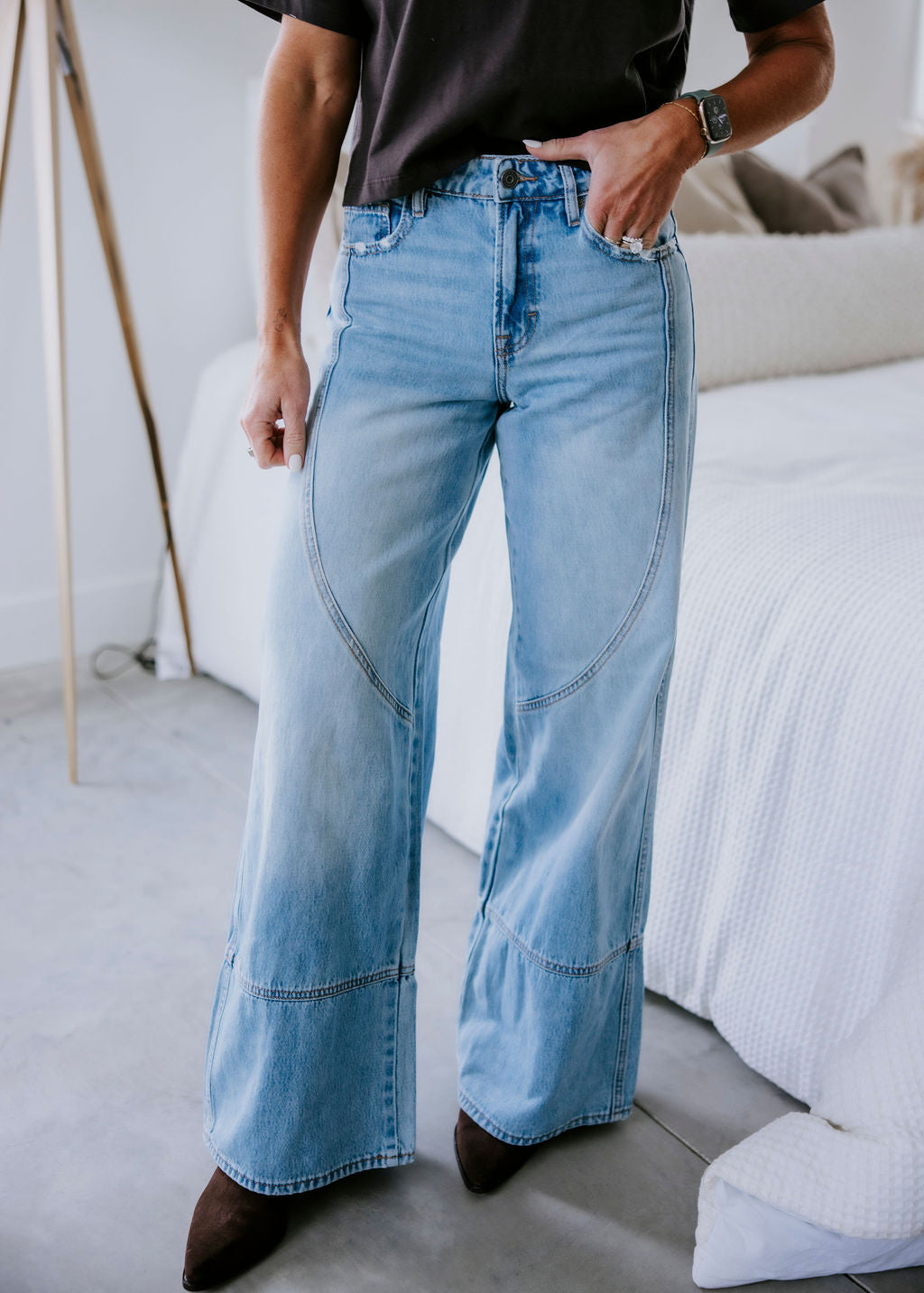 image of Deidre Hidden Wide Leg Jeans