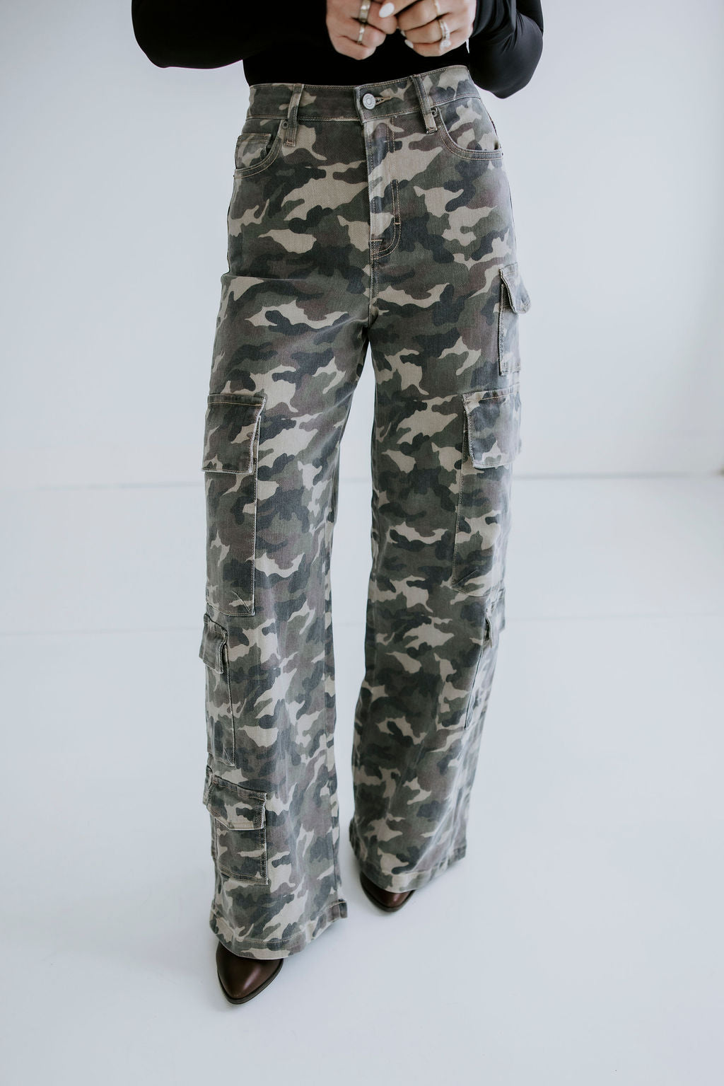 image of Bennie Hidden Cargo Jean