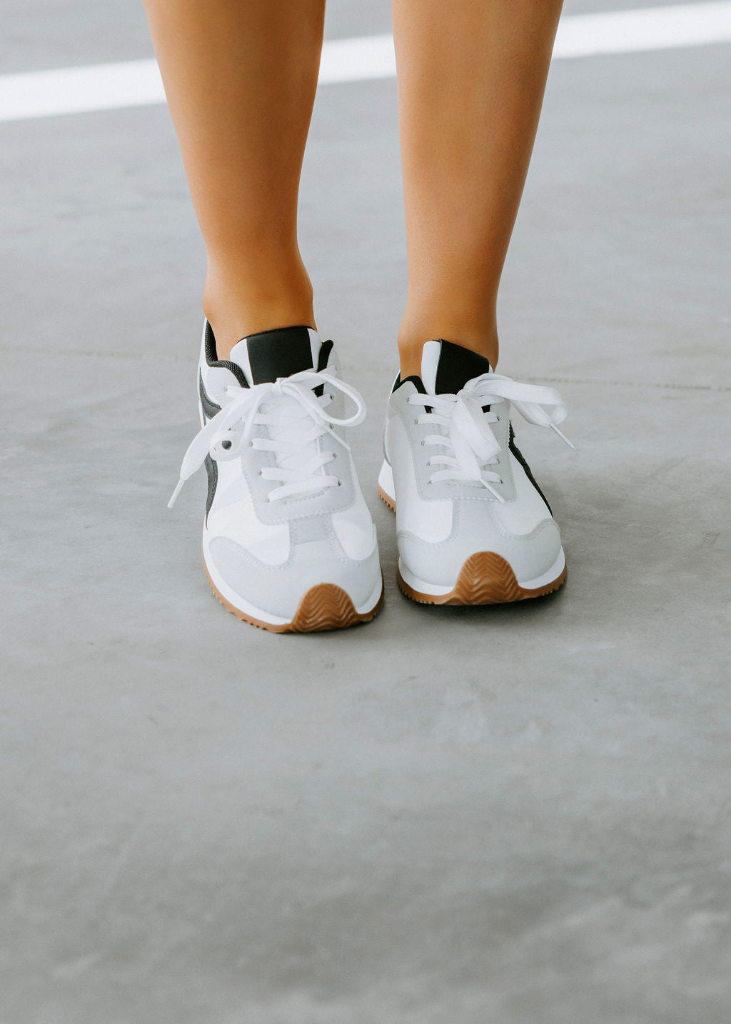 Anica Retro Sneakers