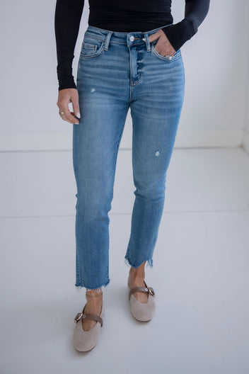 Camryn Lovervet Slim Straight Jean