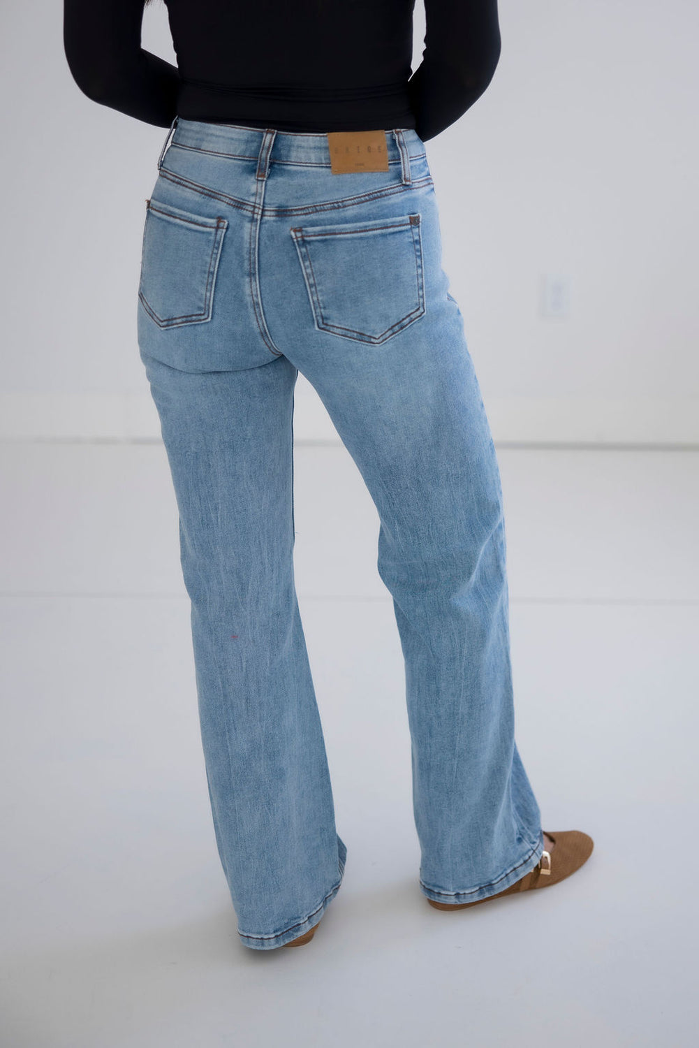 Carmen Saige Straight Jean