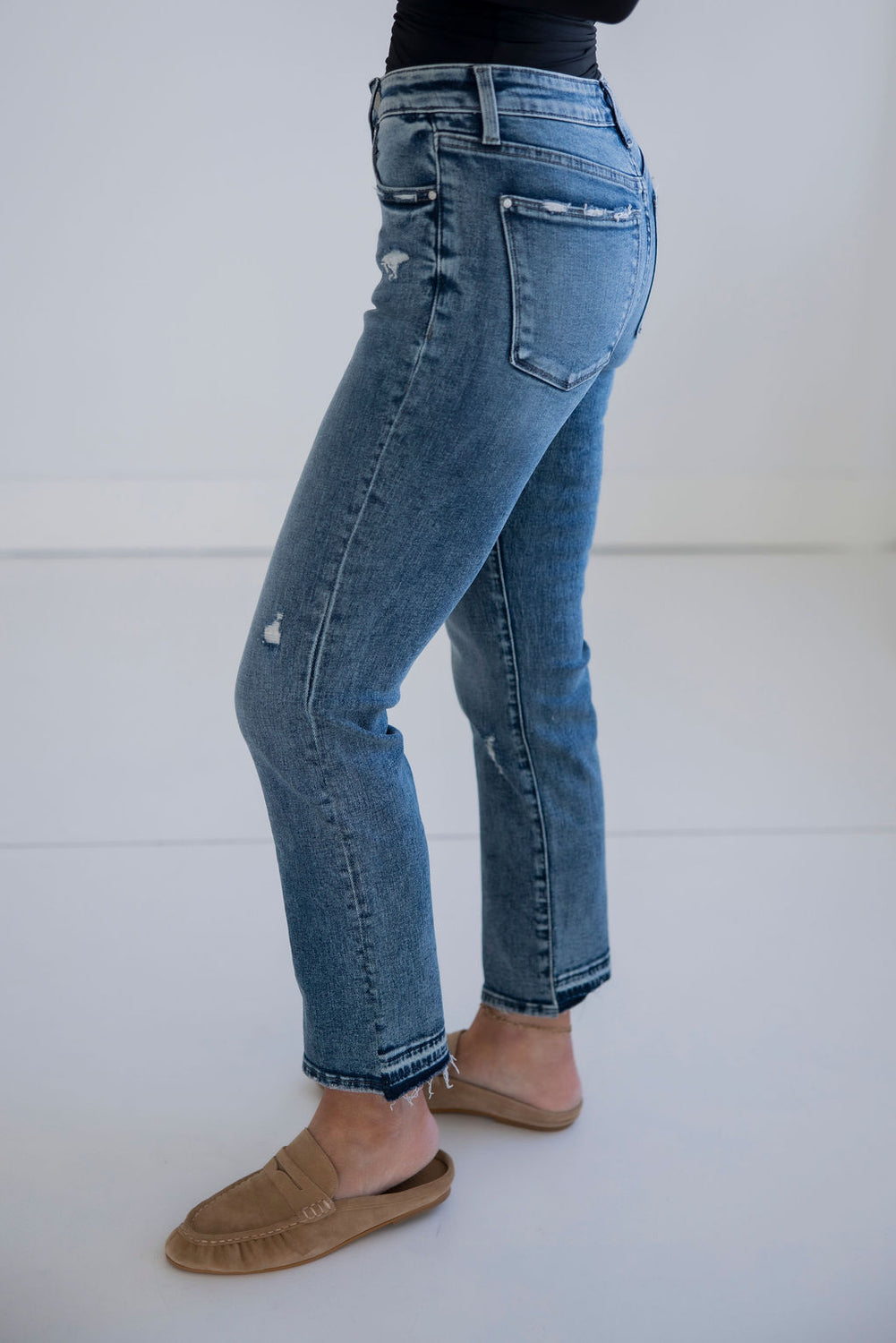 Erika Petra Straight Jean