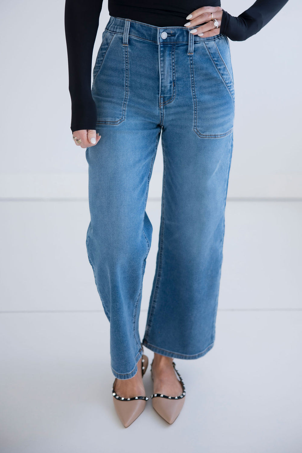 Leeza Vervet Wide Leg Jeans