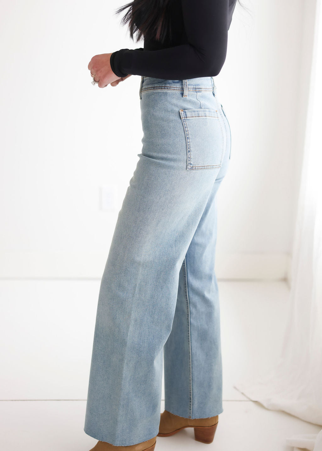 Amelia Wide Leg Jean