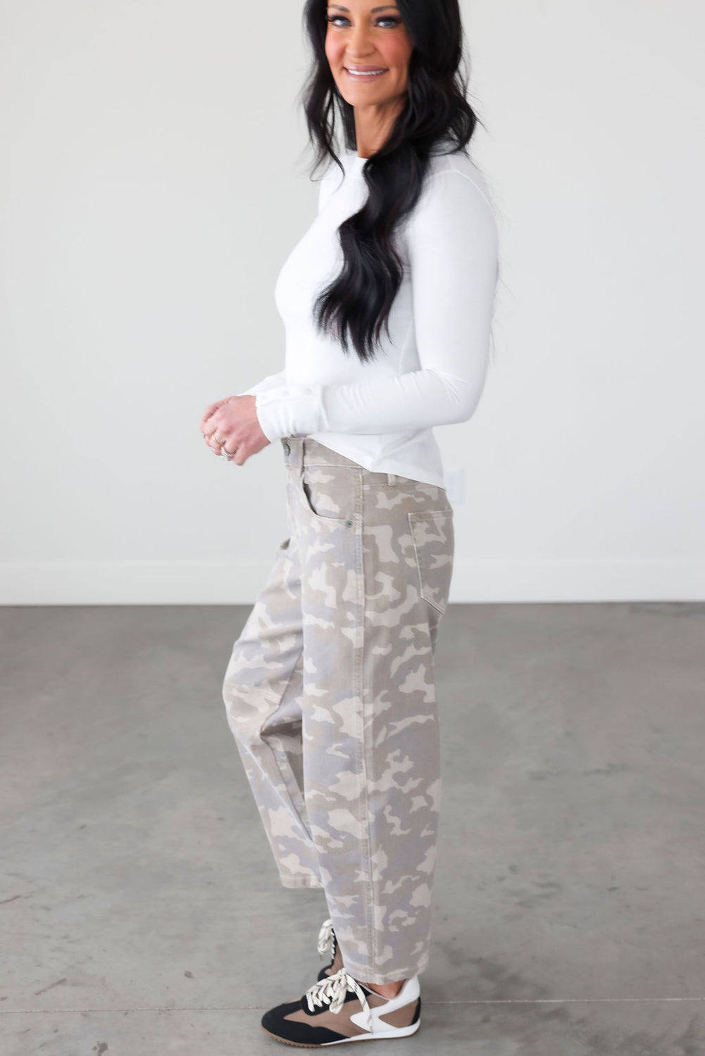 Lindy Hidden Camo Barrel Jeans