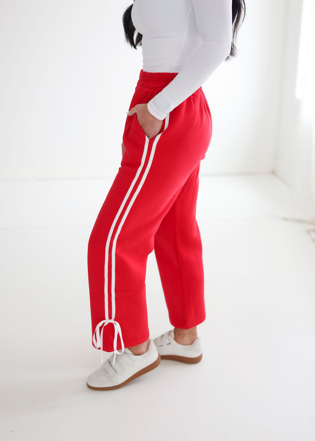 Terri Side Bow Sweatpants