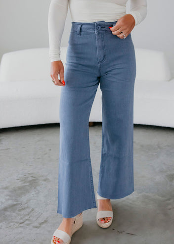 Amelia Wide Leg Jean