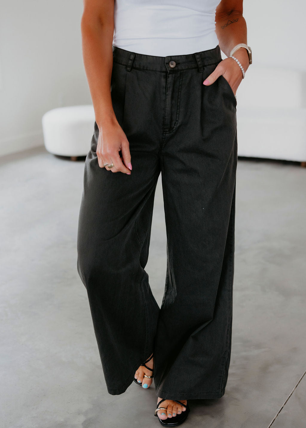 Garrick Pleated Wide Leg Pant