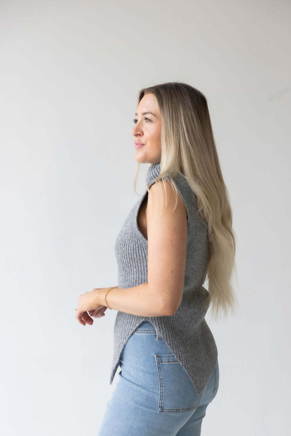 Lanae Sleeveless Turtleneck Sweater